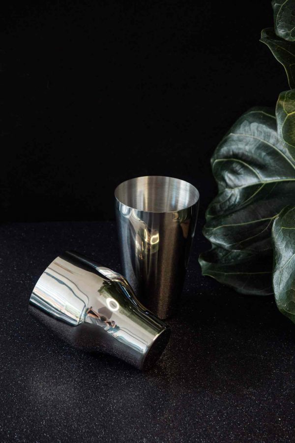 Premium 650ml Silver French Shaker for Cocktail Mixing - Elegant and Practical Bar Essential for Home Bartenders