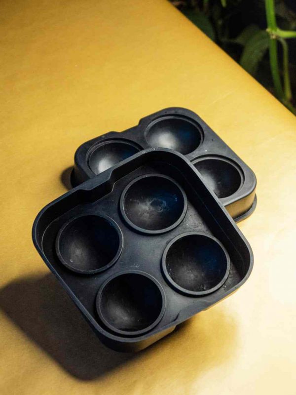 Durable silicone tray for gel balls 4, perfect for storage and organization. Get yours now for a clutter-free experience!