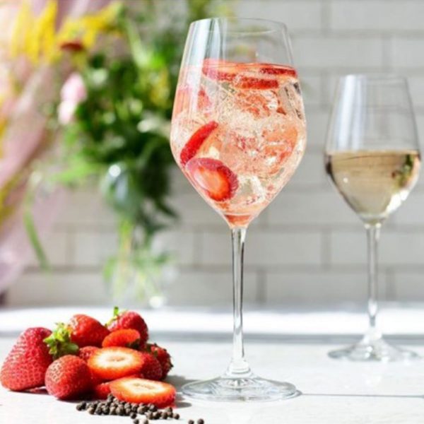 55CL Splendour Goblet: Elevate your dining experience with this exquisite, high-quality glass goblet. Perfect for special occasions and everyday luxury.