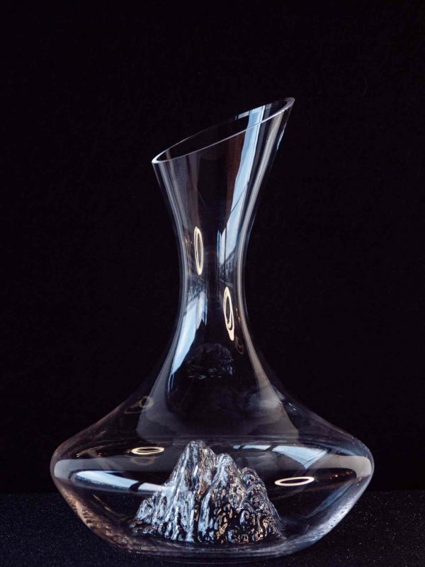 Enhance your wine experience with the Iceberg wine decanter - a stylish and functional addition to your home bar.