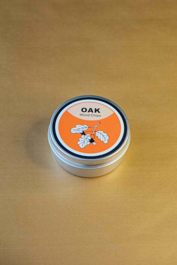 Premium Oak Wood Chips for Smoky Flavoring - Ideal for Grilling, Barbecue, and Smoking Meats - Enhance Your Culinary Creations Today!