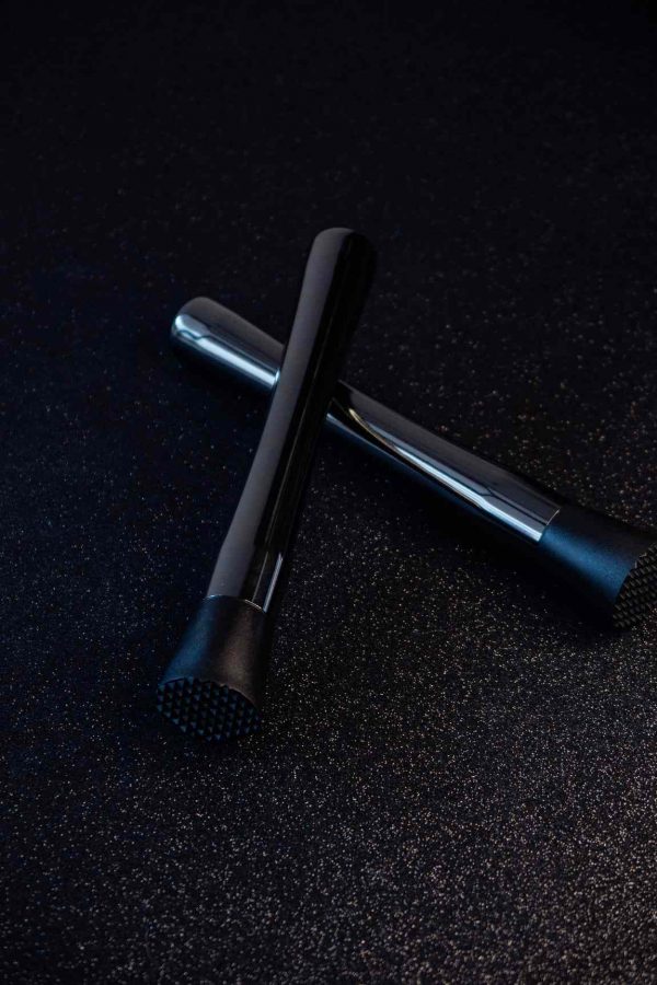 Premium Glossy Black Muddler for Cocktails - Essential bar tool for mixing drinks with style and precision