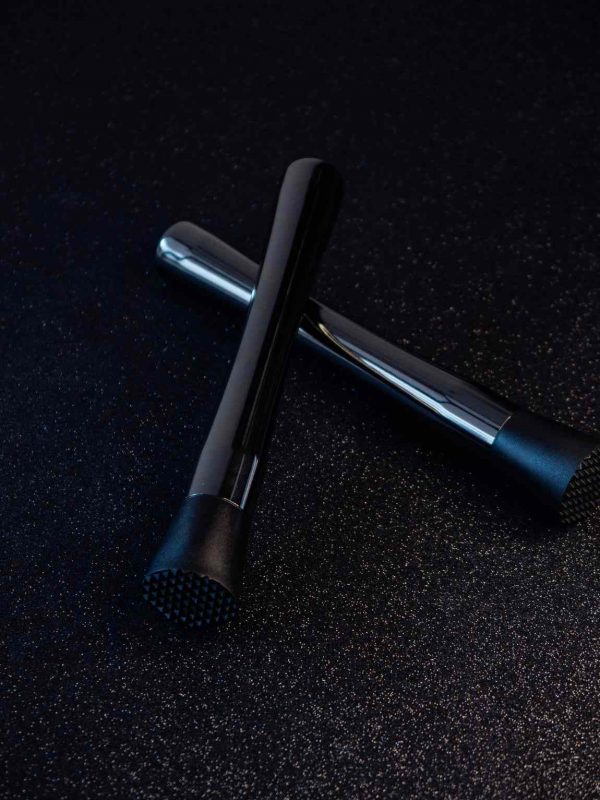 Premium Glossy Black Muddler for Effortless Cocktails - Enhance Your Bartending Skills with this Stylish Tool!