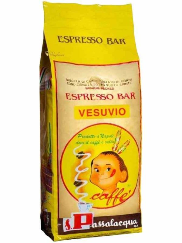 Premium Passalacqua Vesuvio 1 kg Coffee Beans - Rich Italian blend for espresso lovers, perfect for home brewing or cafes.