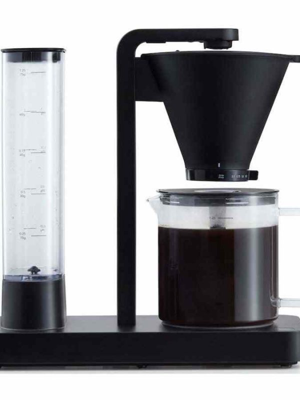 Experience perfection with the stylish Wilfa Svart Performance WSPL-3B Coffee Machine in sleek black - the ultimate in coffee brewing luxury.